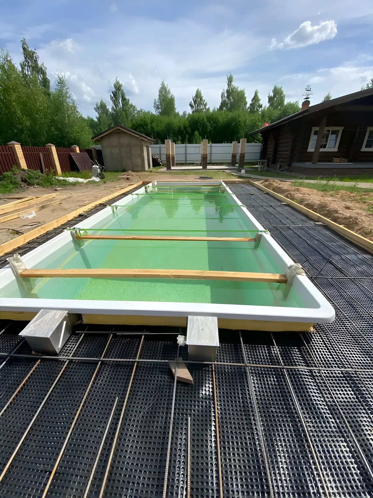 Laguna 9 — вечернее освещение в Пятигорске