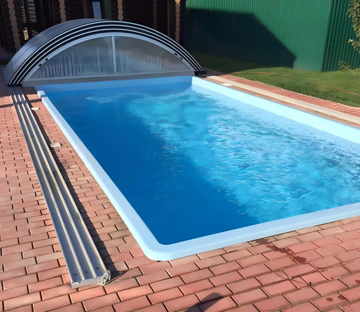 Laguna 7 — вечернее освещение в Пятигорске